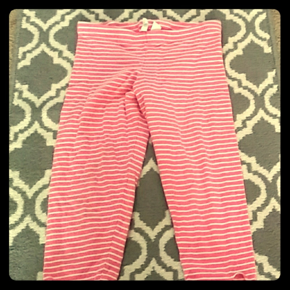 These Old Navy kids Capri leggings
